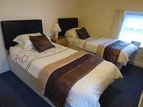 Acomb Guest house 3*
