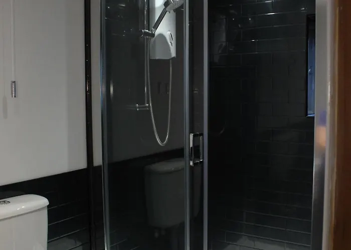 Acomb Guest house 3*